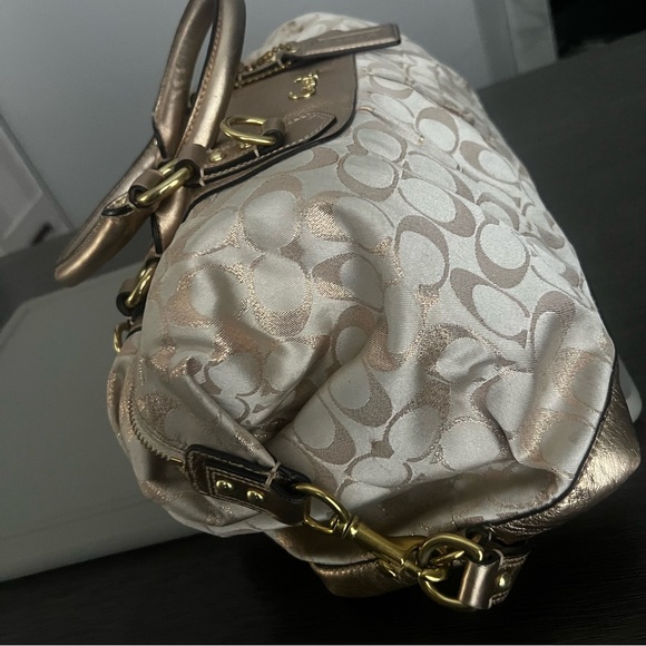 Coach Purse - Picture 5 of 5